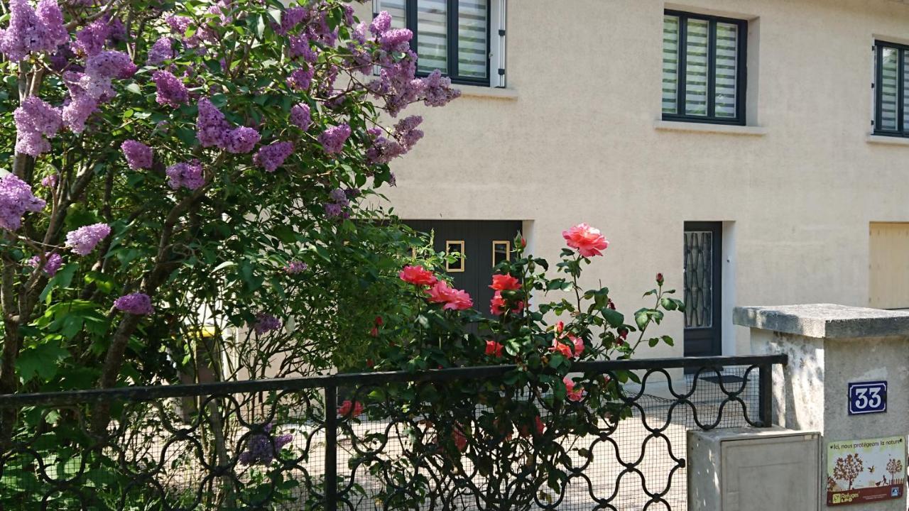 Chez David Apartment Bressuire Bagian luar foto