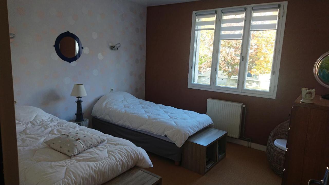 Chez David Apartment Bressuire Bagian luar foto